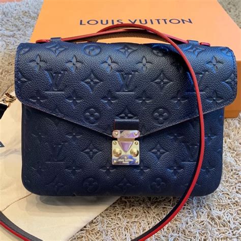 louis vuitton pochette metis navy|Louis Vuitton Pochette metis empreinte.